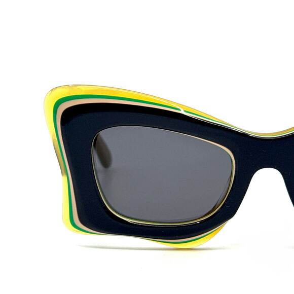 New! LOEWE Sunglasses LW40140U 20A, Authentic main image 2